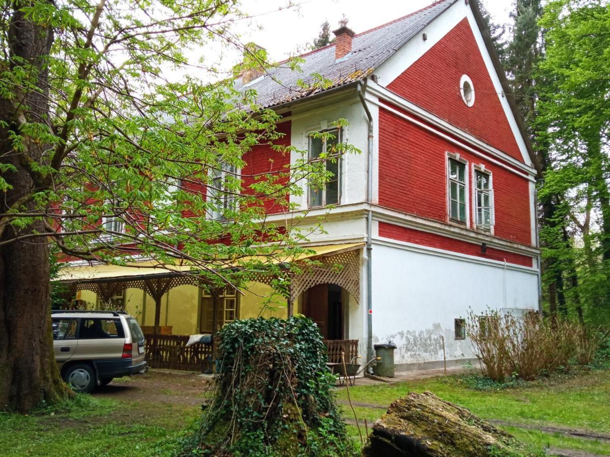 Kalmar Vendeghaz-Vadaszhaz Tornyiszentmiklos Luaran gambar